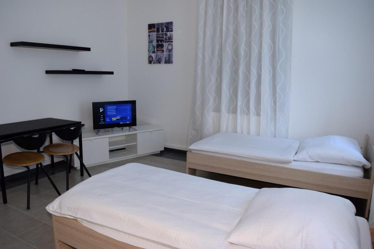 Ab Apartment Objekt 54 Esslingen am Neckar ภายนอก รูปภาพ